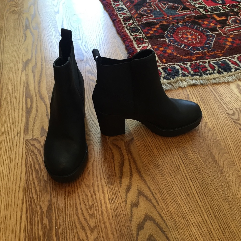 Black high heel anklet boots